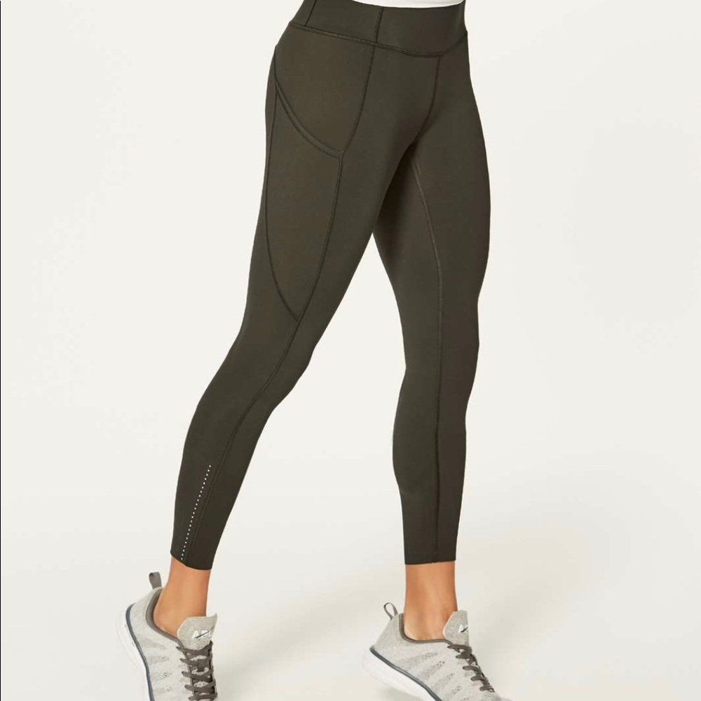 Lululemon Fast and Free II tights 25” in Olive
